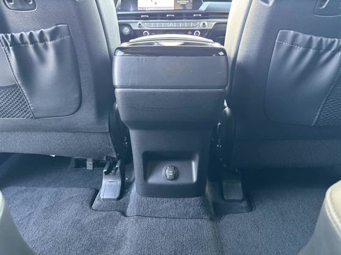 Used 2023 Kia Telluride S w/ S Sunroof Package image 30