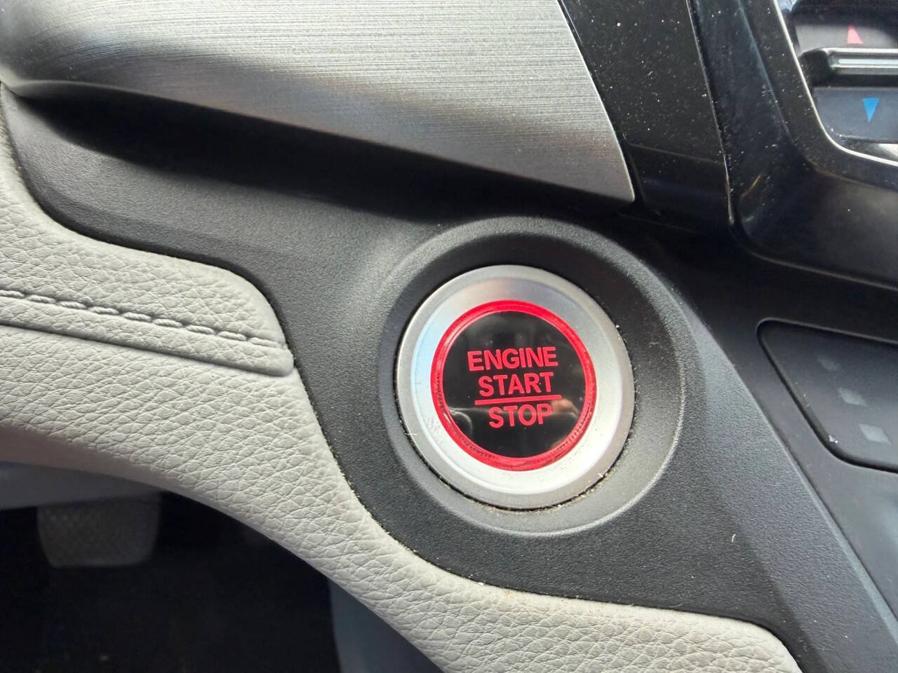 Used 2020 Honda Odyssey EX image 32