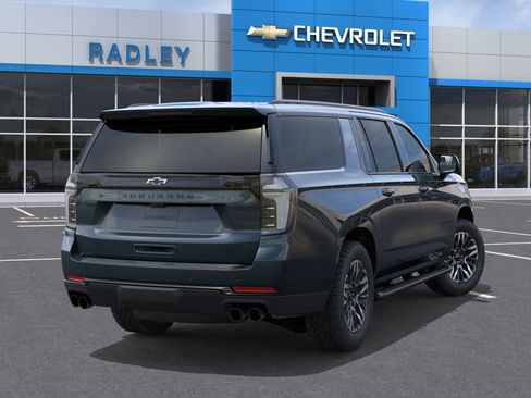 New 2026 Chevrolet Suburban Z71 w/ Comfort Package AWD/4WD image 4