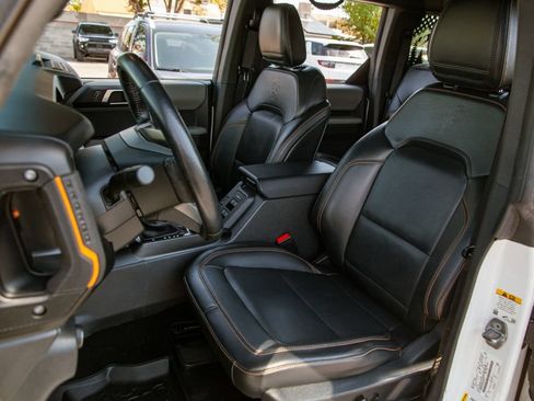 Used 2022 Ford Bronco Badlands AWD/4WD image 13