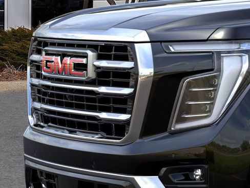 New 2026 GMC Yukon Elevation image 13