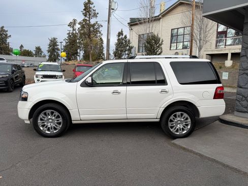 Used 2013 Ford Expedition Limited image 3