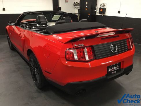 Used 2012 Ford Mustang GT Premium image 7