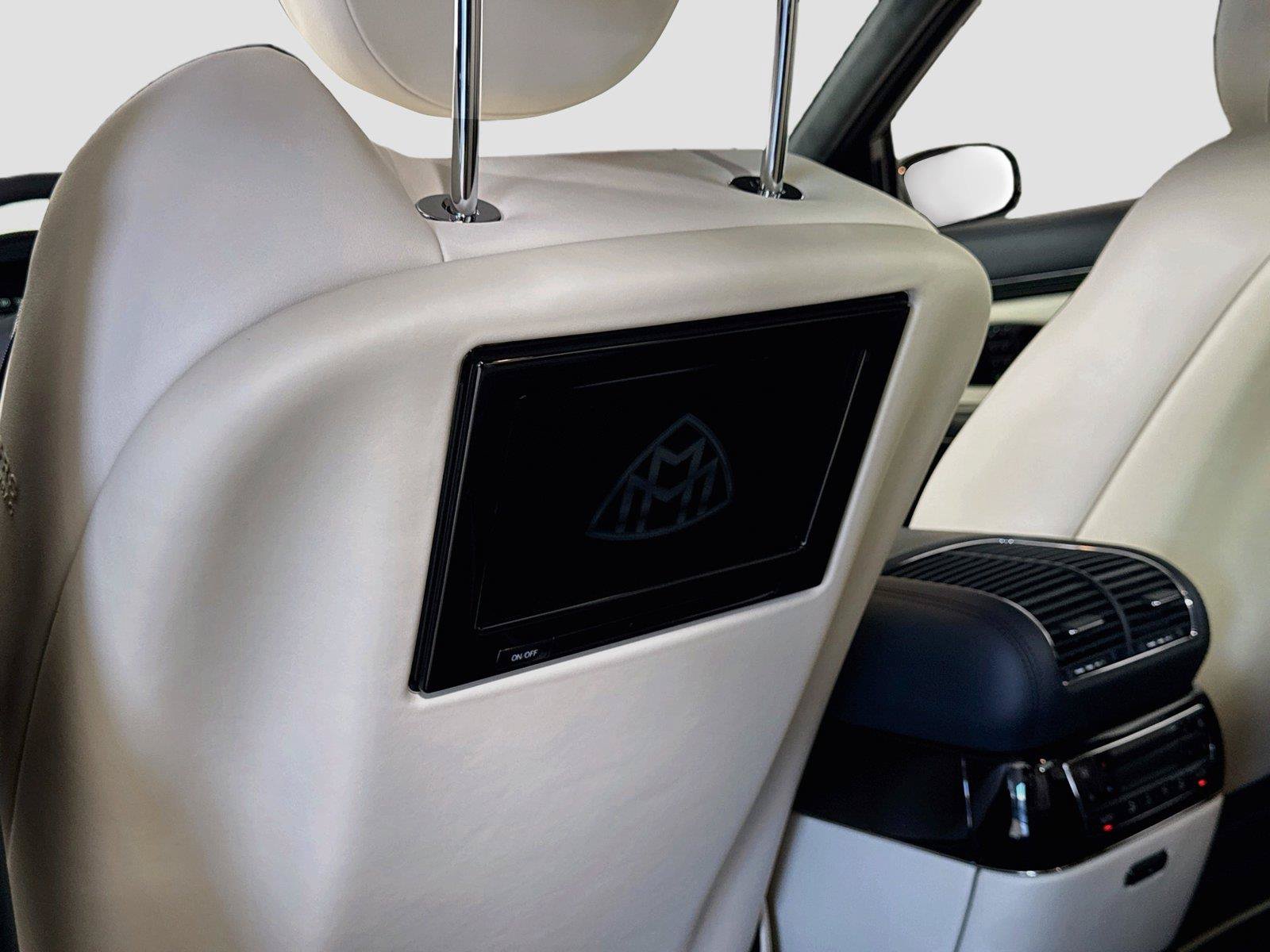 Used 2006 Maybach 57 S RWD image 28