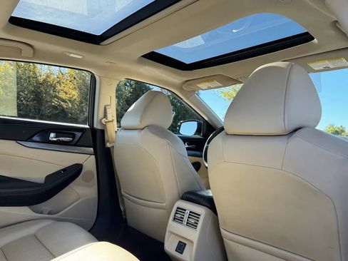 Used 2018 Nissan Maxima 3.5 SL image 27