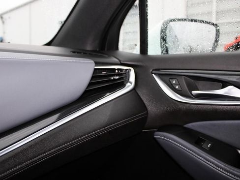 Used 2023 Buick Enclave Essence w/ Sport Touring Edition image 19