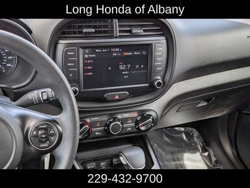 Used 2022 Kia Soul LX w/ Technology Package FWD image 19