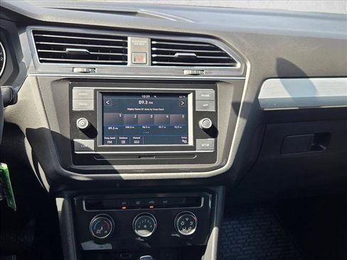 Used 2019 Volkswagen Tiguan S FWD image 14