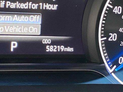 Used 2021 Toyota Venza XLE w/ Softex Package image 17