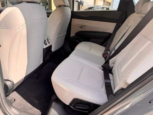 Used 2026 Hyundai Tucson SEL FWD image 11