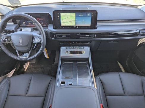 New 2026 Lincoln Aviator Premiere image 15