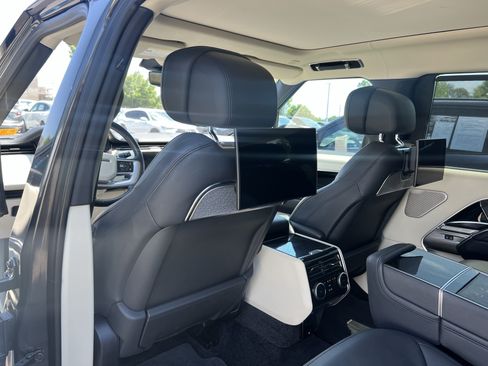 Certified 2023 Land Rover Range Rover Long Wheelbase Autobiography AWD/4WD image 32