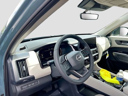New 2026 Nissan Pathfinder SL AWD/4WD image 6