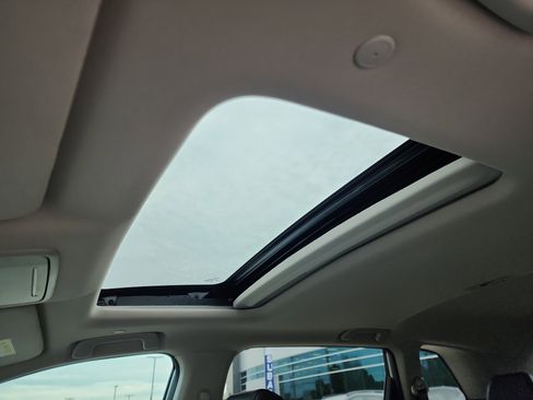 Used 2025 Honda CR-V EX-L image 26