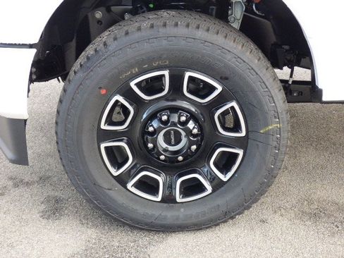 New 2026 Ford F350 Platinum image 39