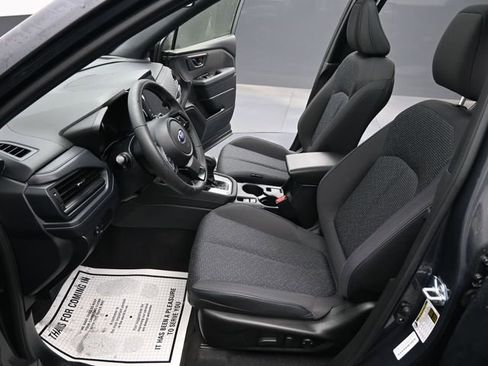 Used 2025 Subaru Forester Premium image 12