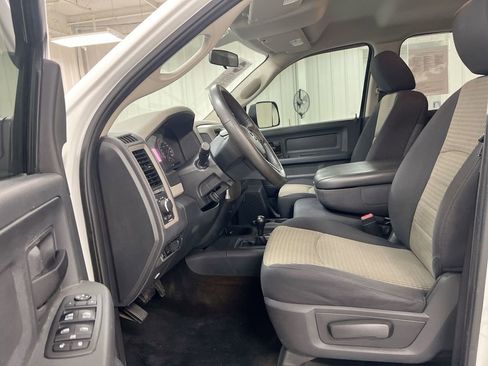 Used 2012 RAM 3500 ST w/ Chrome Appearance Group image 18