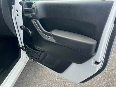 Used 2012 Jeep Wrangler Sport AWD/4WD image 43