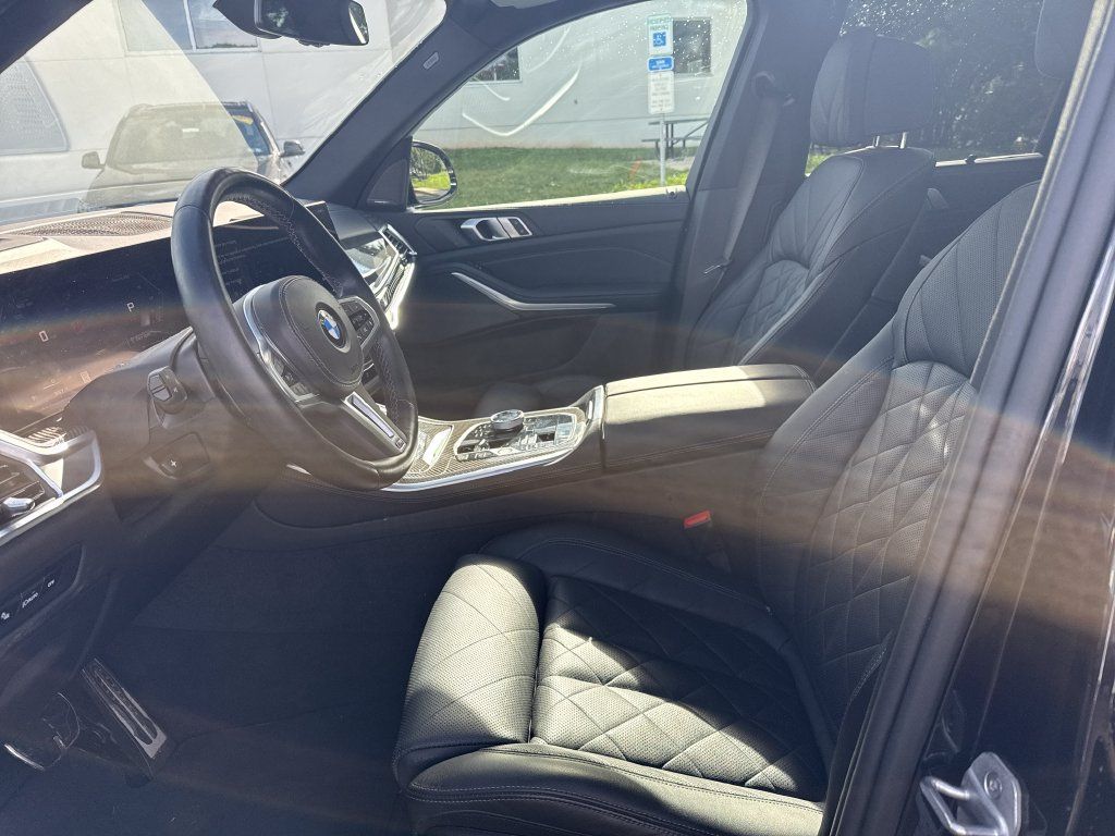 Certified 2024 BMW X5 M60i AWD/4WD image 9