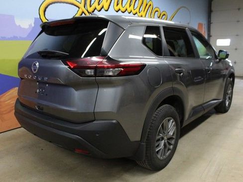 Used 2021 Nissan Rogue S FWD image 4