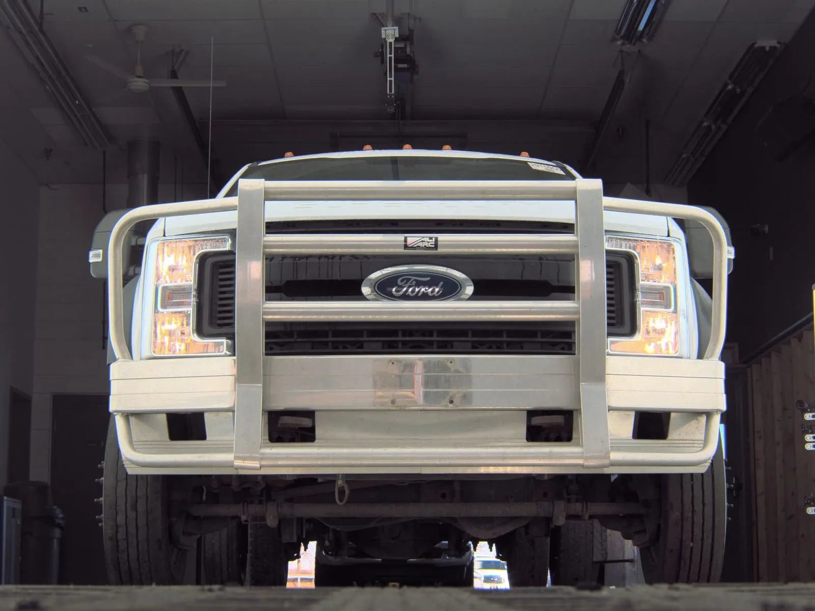 Used 2019 Ford F450 XL w/ Power Equipment Group AWD/4WD image 2