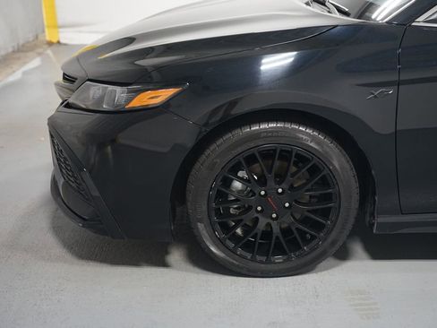 Used 2024 Toyota Camry SE image 5