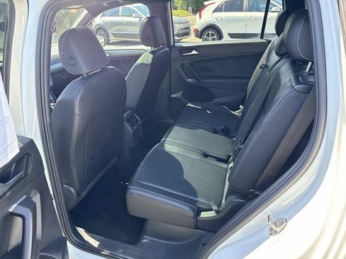 Used 2023 Volkswagen Tiguan SE R-Line FWD image 17