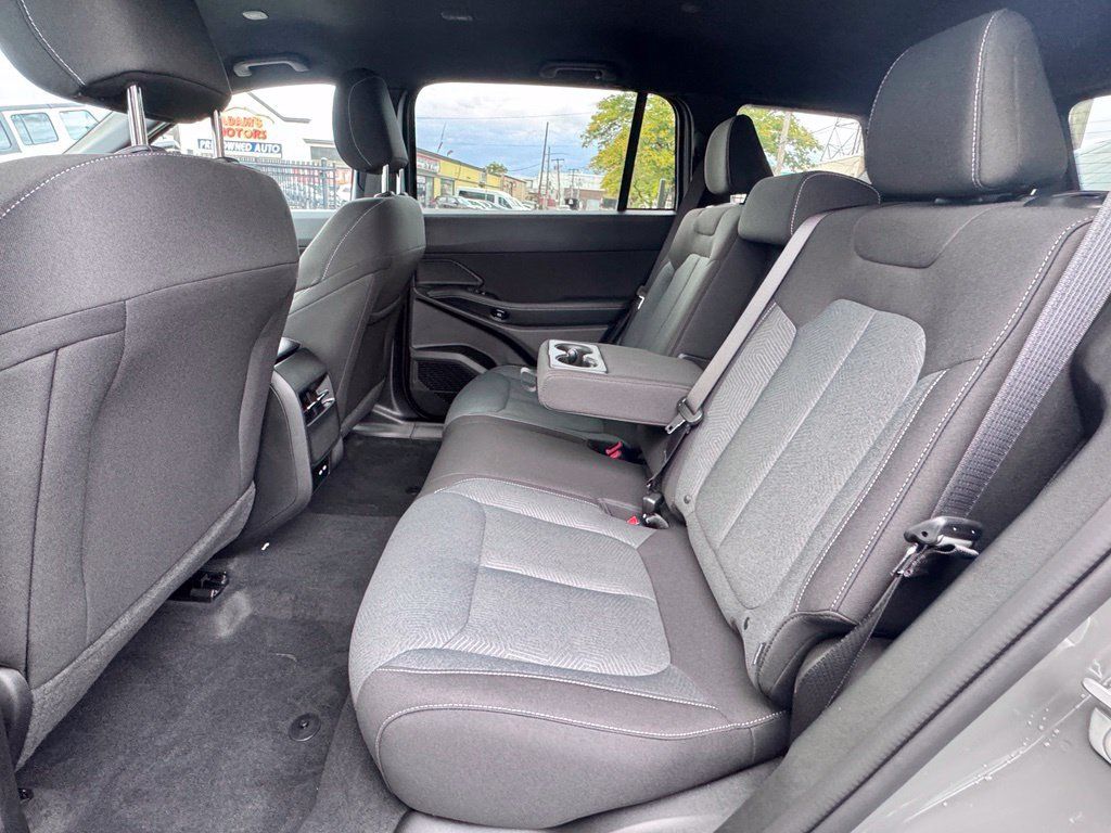 New 2026 Jeep Cherokee Laredo AWD/4WD image 16