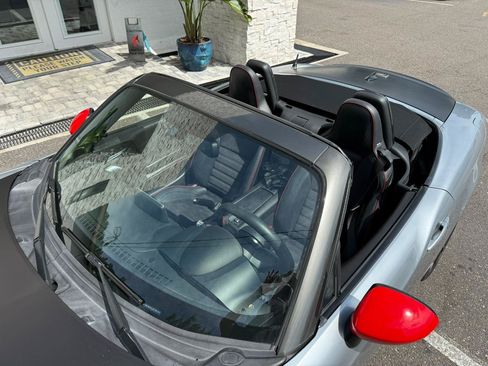 Used 2018 FIAT 124 Spider Abarth w/ Convenience Group RWD image 15