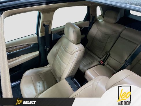 Used 2023 Cadillac XT5 Premium Luxury w/ Platinum Package AWD/4WD image 26