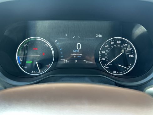 Used 2024 Toyota Sienna Platinum image 25