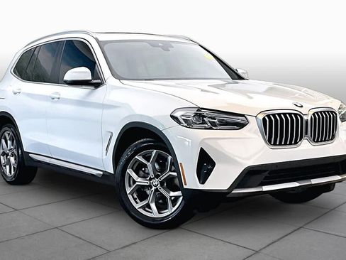 Used 2024 BMW X3 sDrive30i w/ Convenience Package RWD image 3