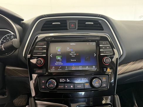 Used 2017 Nissan Maxima Platinum w/ Medallion Package FWD image 20