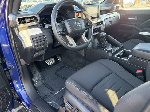 Used 2024 Toyota Tacoma TRD Sport image 11