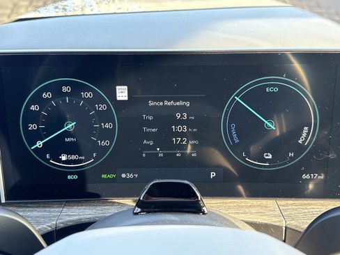 Used 2024 Hyundai Santa Fe Limited image 12