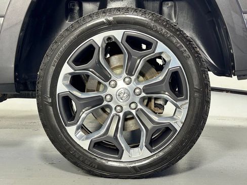 Used 2019 RAM 1500 Limited AWD/4WD image 42