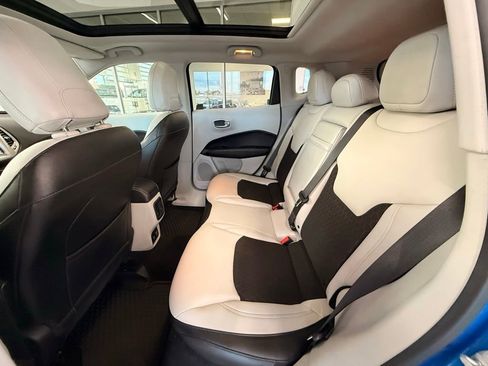 Used 2018 Jeep Compass Latitude w/ Popular Equipment Group image 20