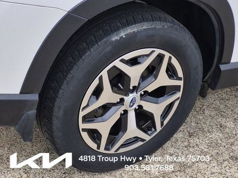 Used 2021 Subaru Forester Premium w/ Popular Package #1 AWD/4WD image 8