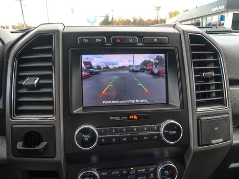 Used 2021 Ford Expedition XLT image 33