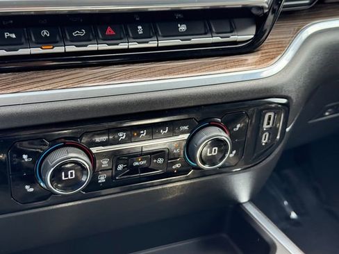 Used 2022 Chevrolet Silverado 1500 RST image 17