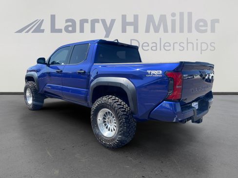 Used 2024 Toyota Tacoma TRD Off-Road AWD/4WD image 3