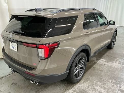 New 2026 Ford Explorer ST w/ Sun And Sound Package AWD/4WD image 3