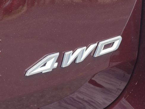 Used 2023 Ford Explorer XLT w/ Equipment Group 202A AWD/4WD image 22