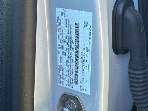 Used 2025 Lincoln Corsair AWD w/ Equipment Group 101A image 29