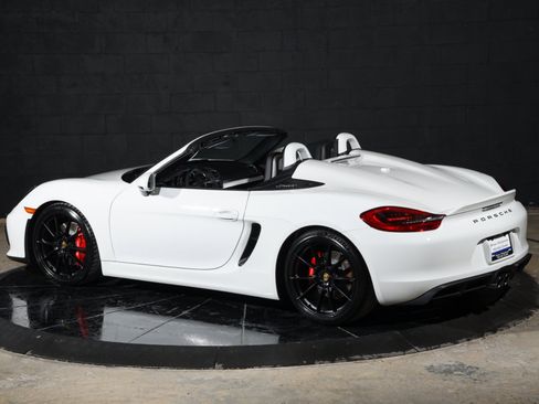 Used 2016 Porsche Boxster Spyder RWD image 21