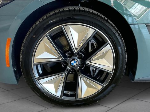 Used 2025 BMW i4 eDrive40 w/ Premium Package image 11