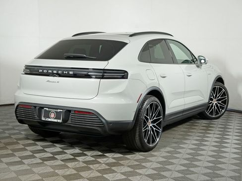 New 2026 Porsche Macan 4 Electric AWD/4WD image 7