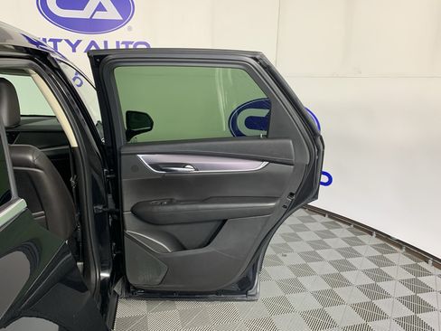 Used 2019 Cadillac XT5 Premium Luxury FWD image 37