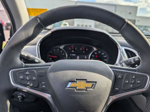 Used 2023 Chevrolet Equinox LT AWD/4WD image 10