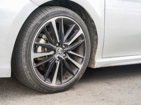 Used 2020 Toyota Camry XSE image 9